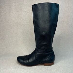 Frye Black Leather Knee-High Boot. ONLY THE LEFT BOOT